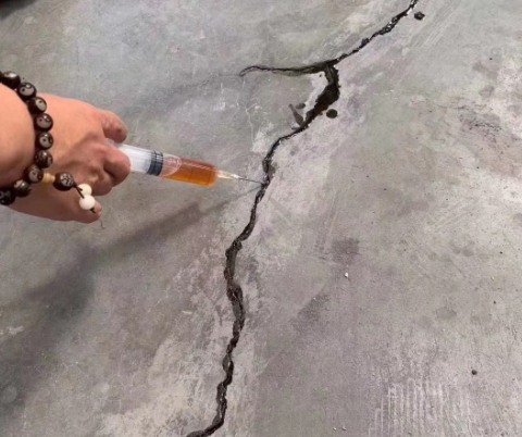 顺德混凝土裂缝修补技术详解​